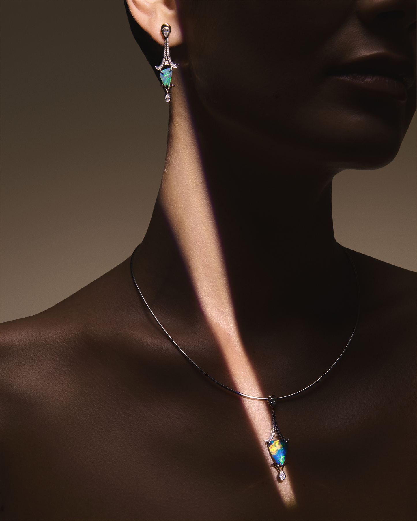 チアール オパール ハイ ジュエリー エイミー イヤリング