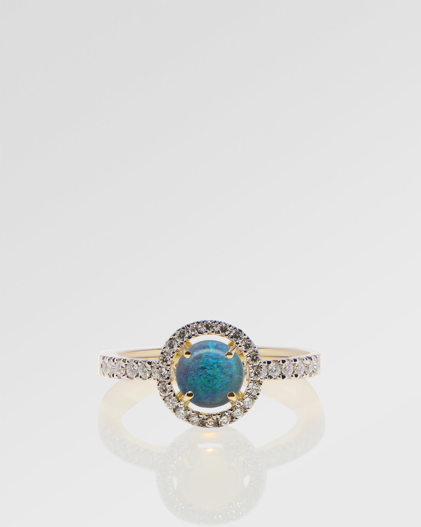 Bague halo de la collection classique Cheal Opal