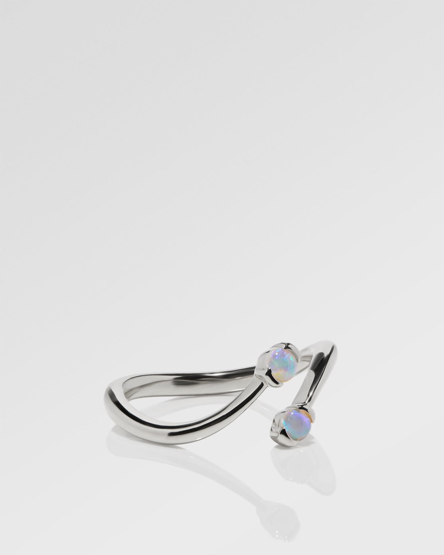 Cheal Opal クラシック コレクション ドリフト リング、ラウンド