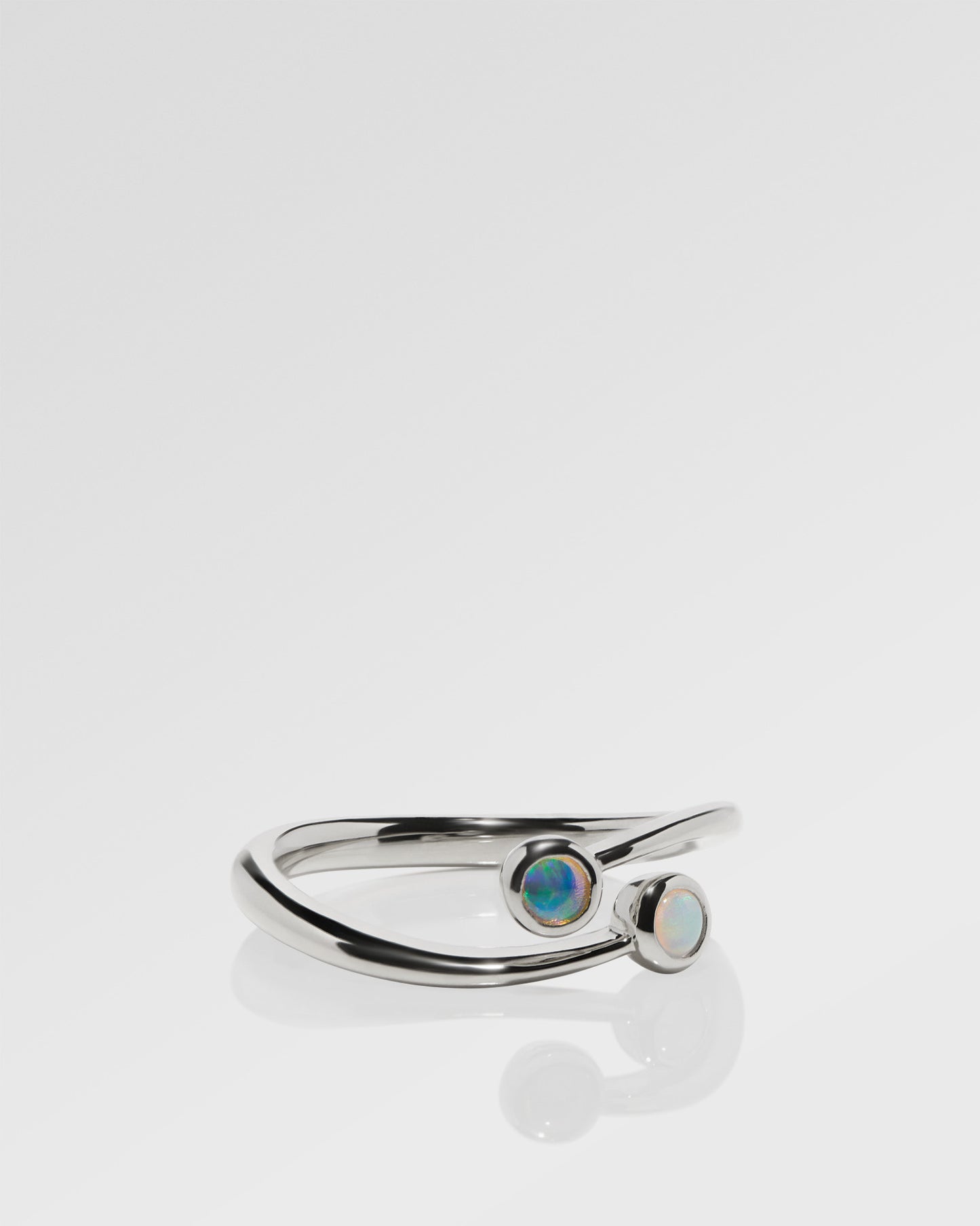 Anello Crossover Cheal Opal Della Collezione Classic