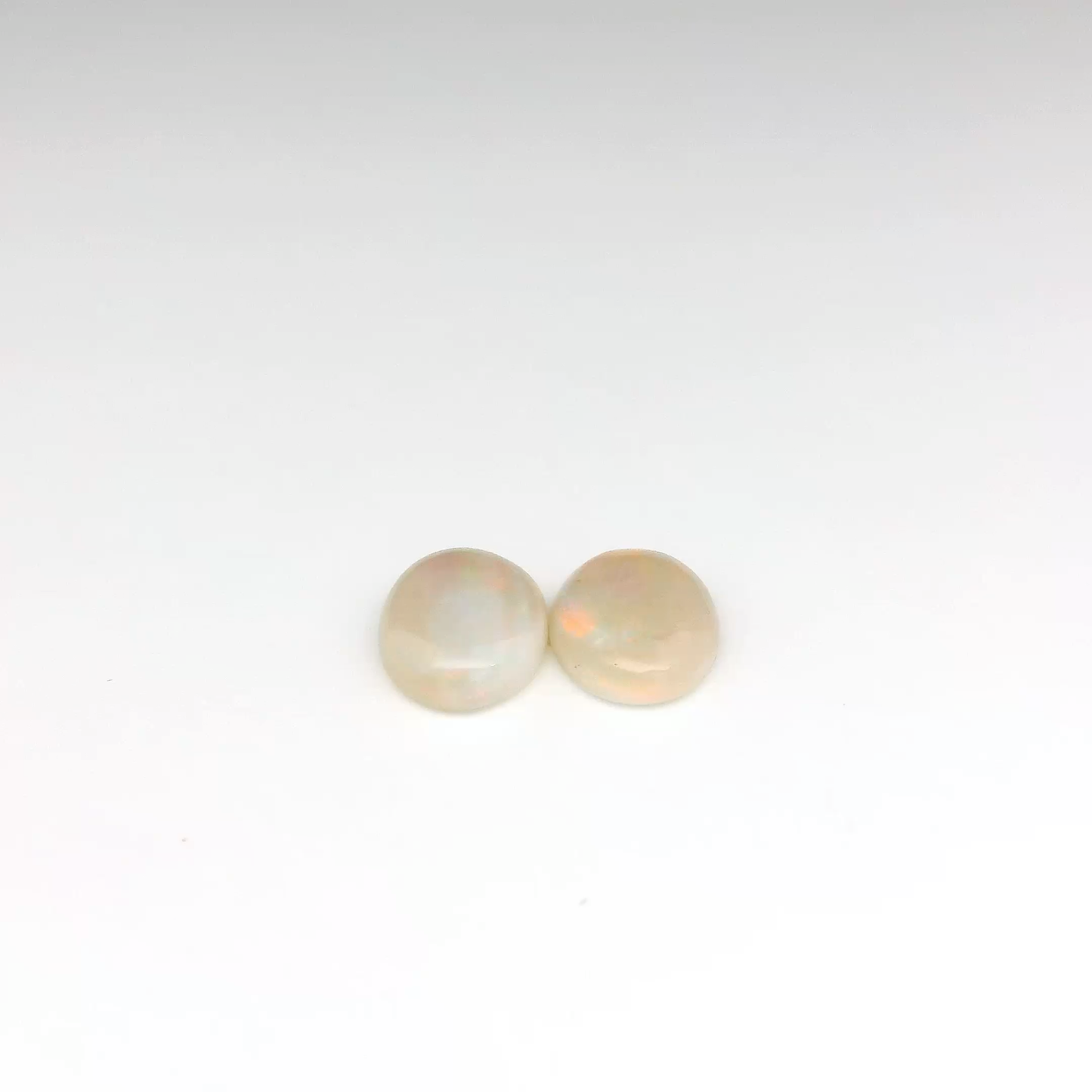 2.38ct Red, Orange Opal Gemstone