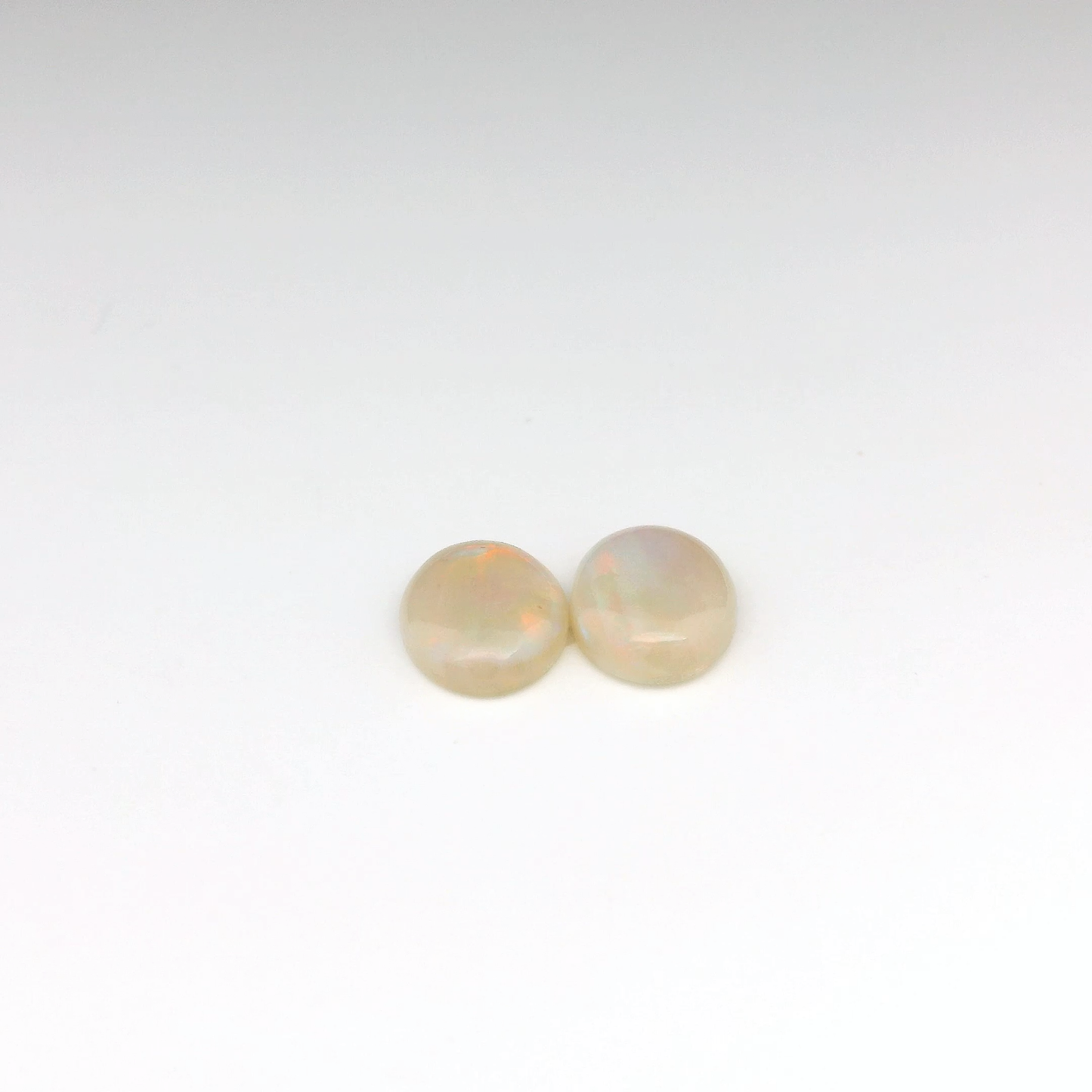 2.38ct Red, Orange Opal Gemstone