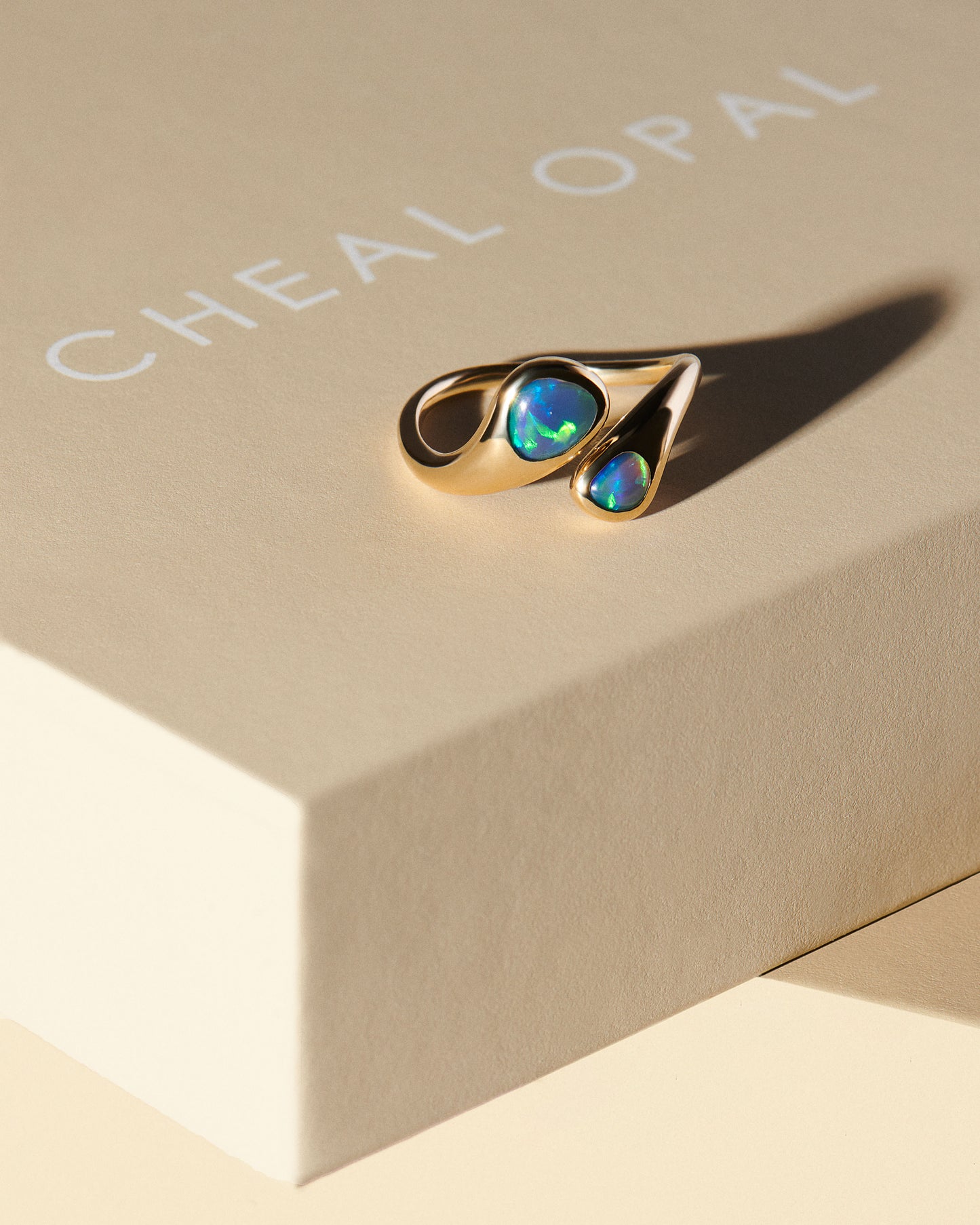 1.00ct Blue, Green Opal Ring