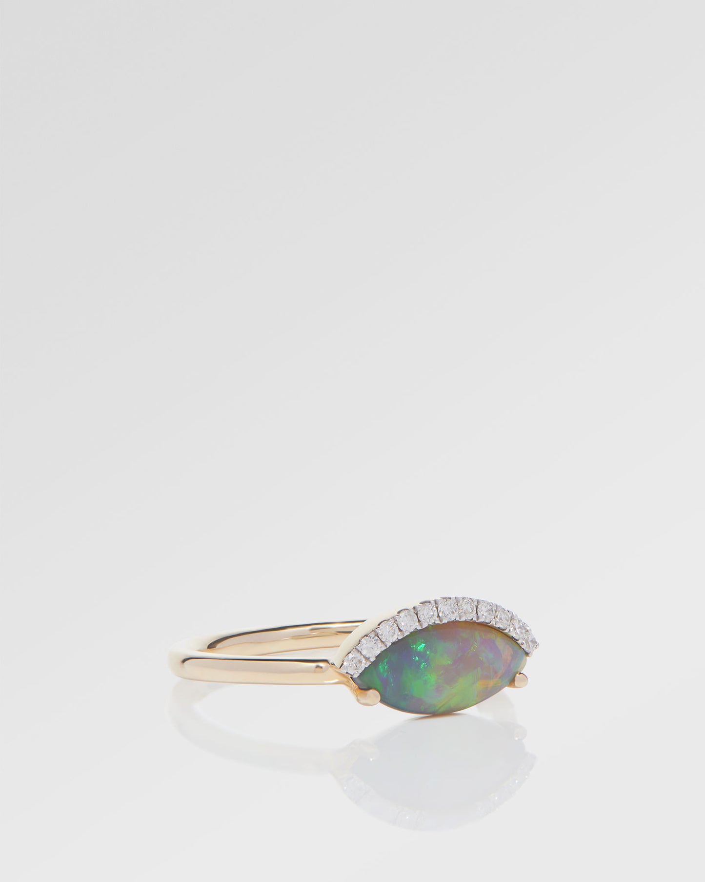 0.90ct Green Opal Ring