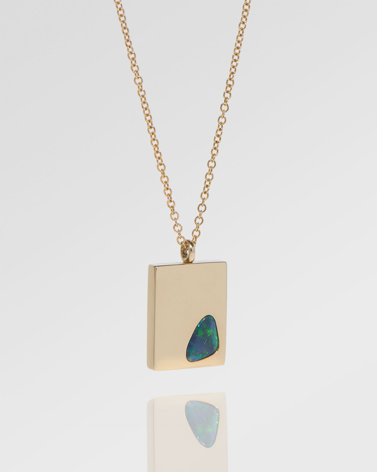 0.63ct Green Opal Necklace