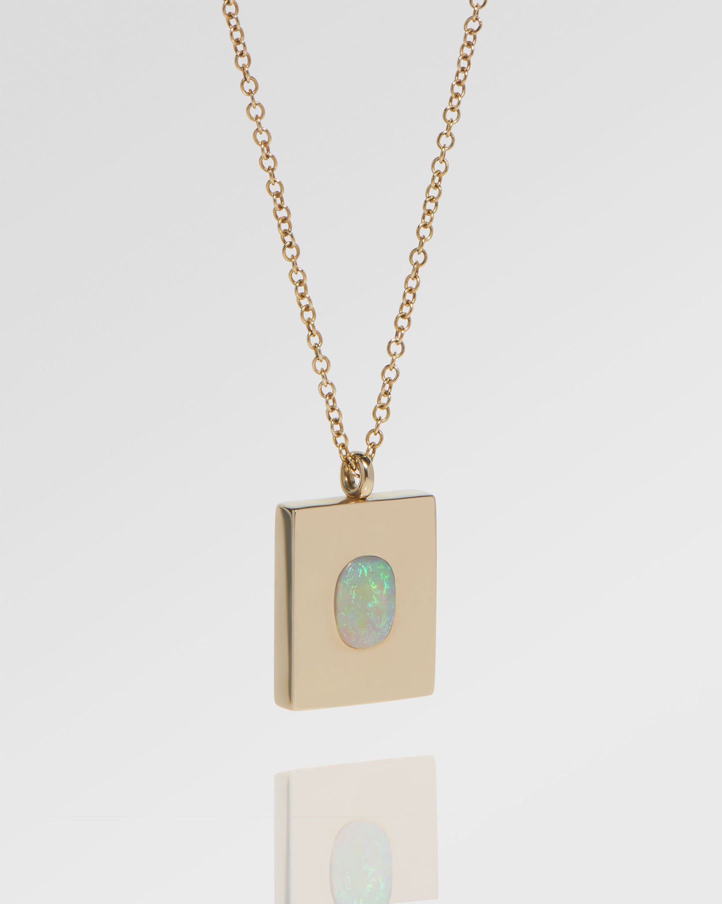 0.70ct Green Opal Necklace