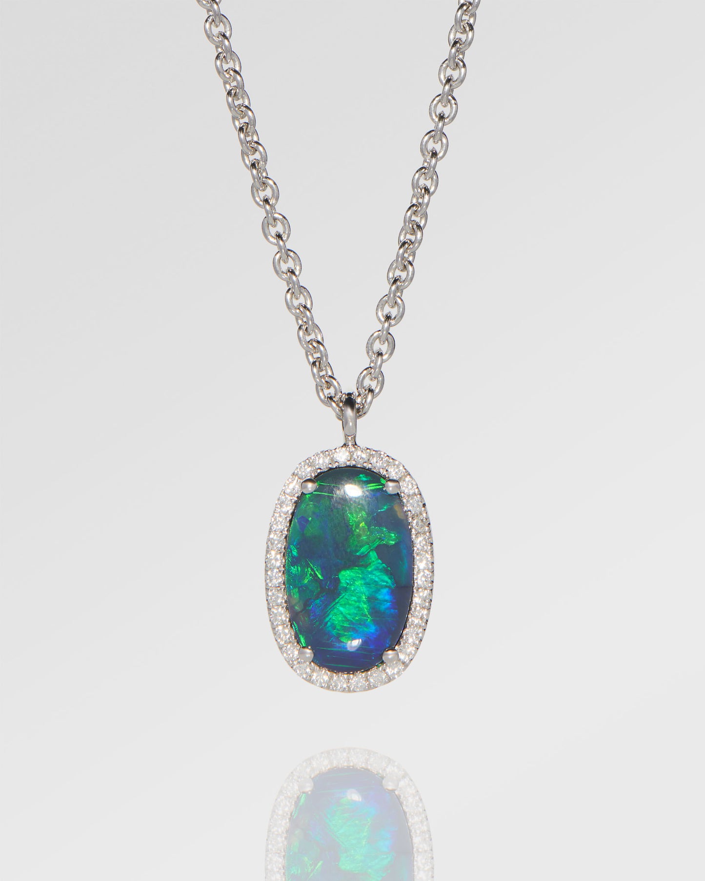 4.28ct Green Opal Necklace