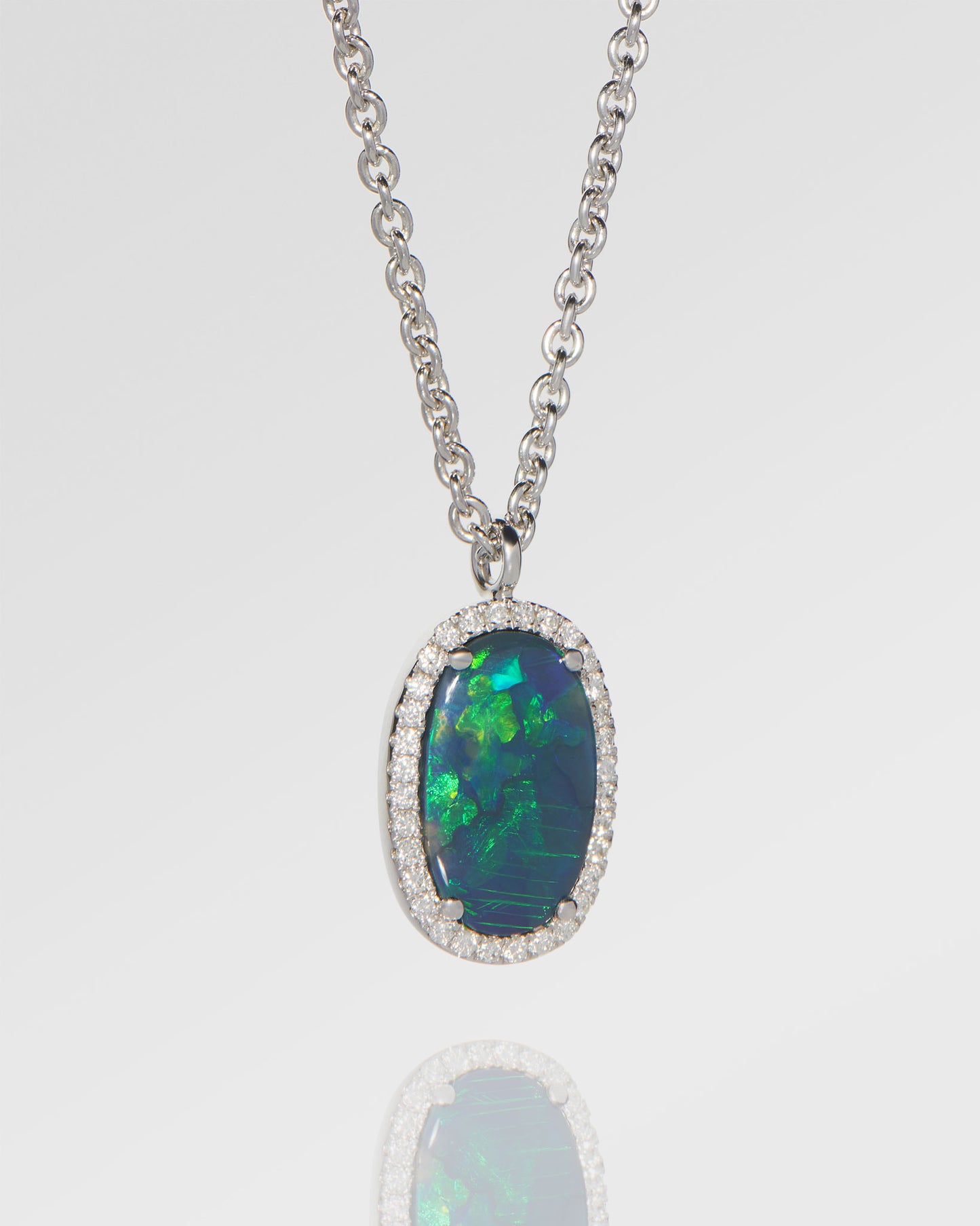 4.28ct Green Opal Necklace