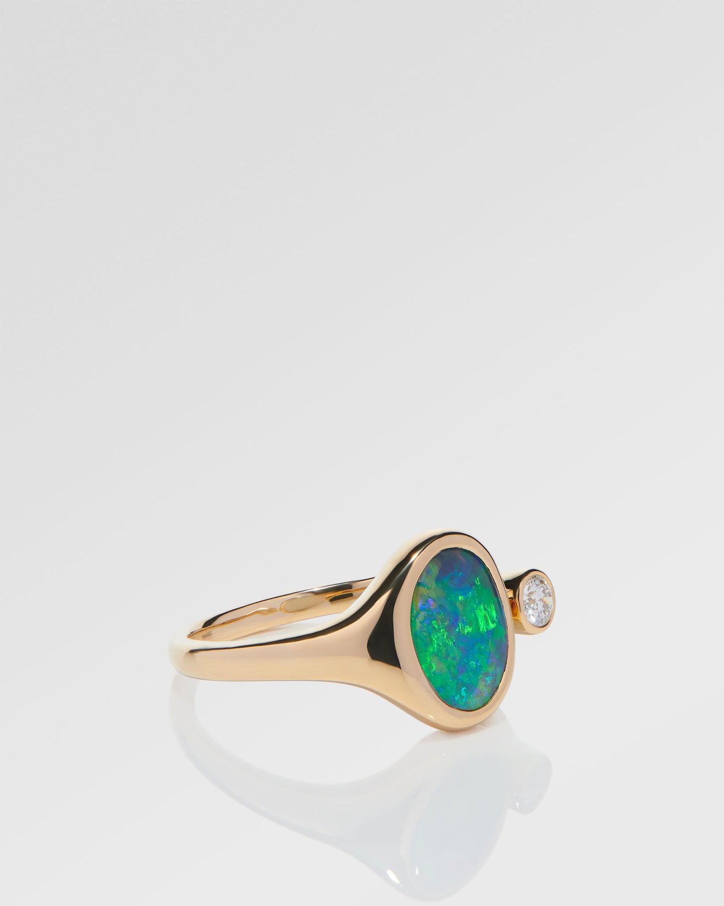 Bague opale verte et orange de 2,05 ct