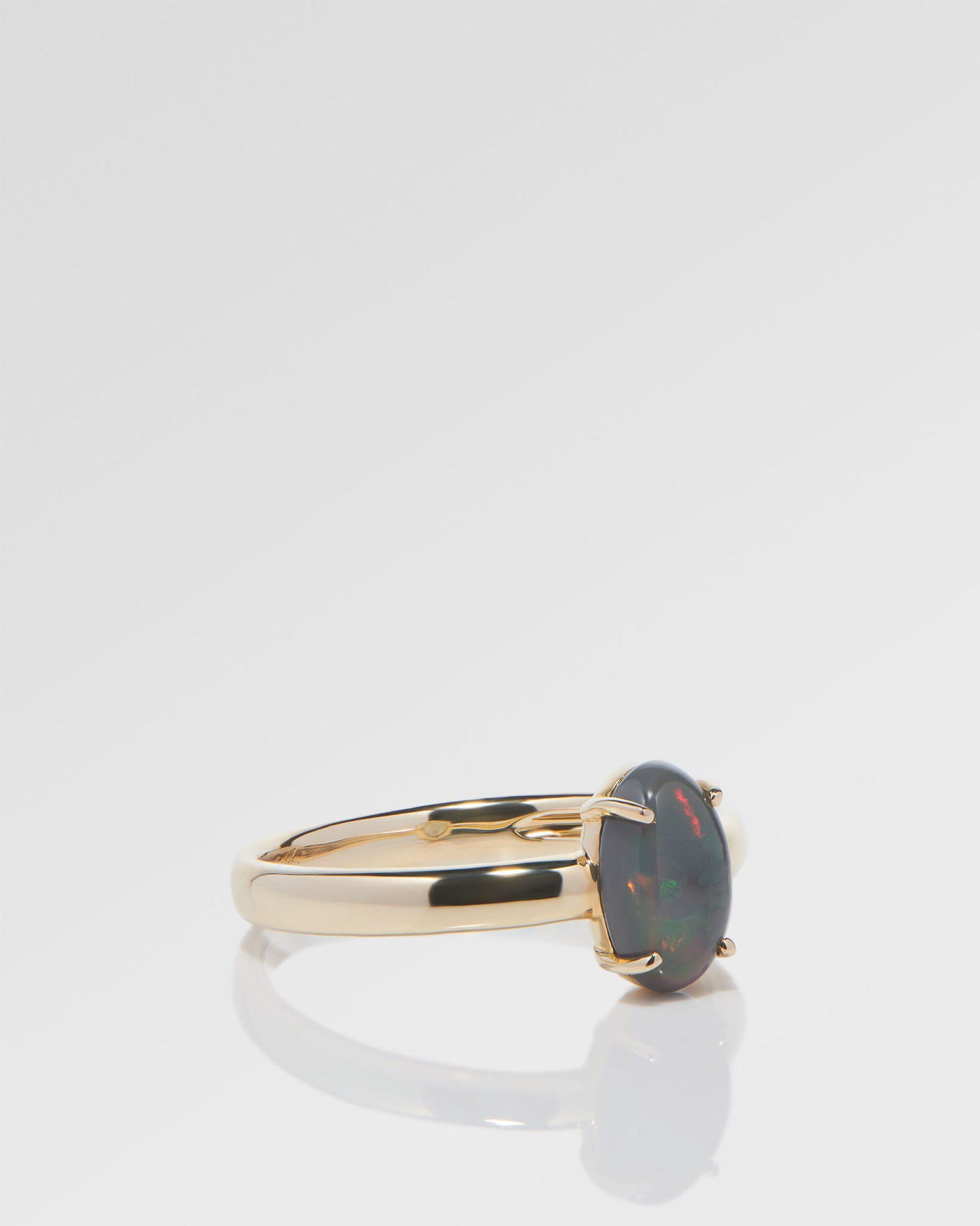 0.82ct Red, Orange Opal Ring