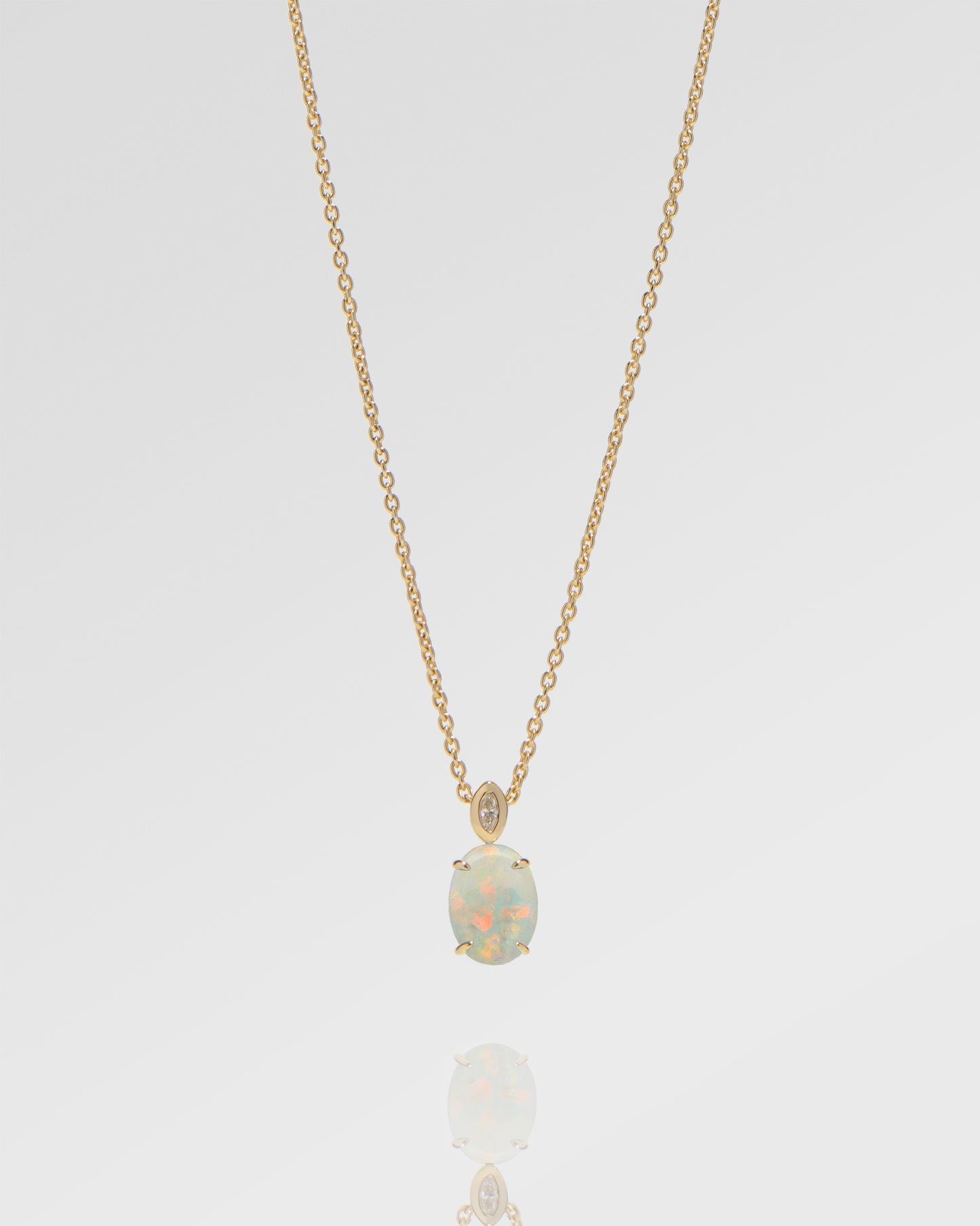 Collier pétale de la collection classique Cheal Opal