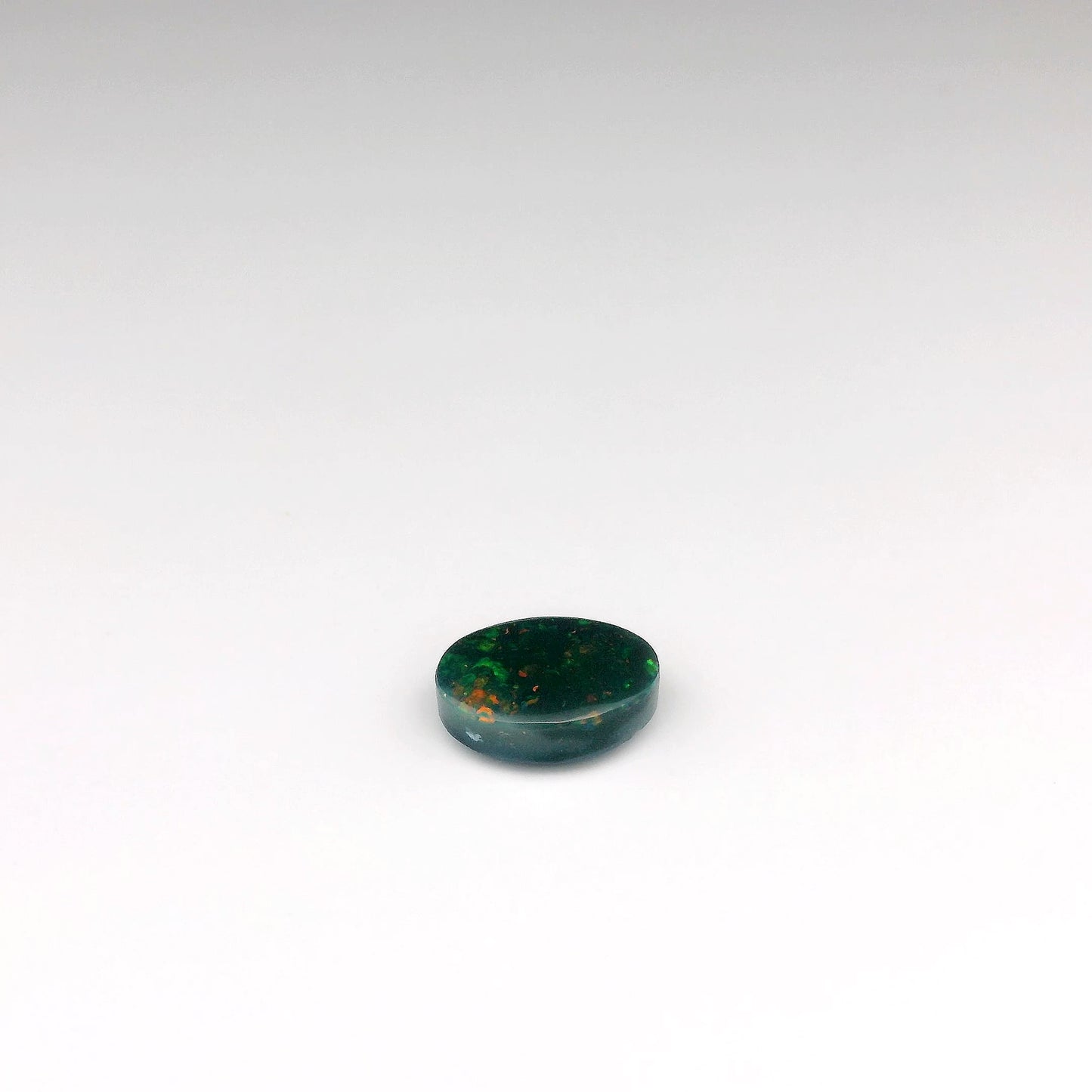 1.65ct Red, Green Opal