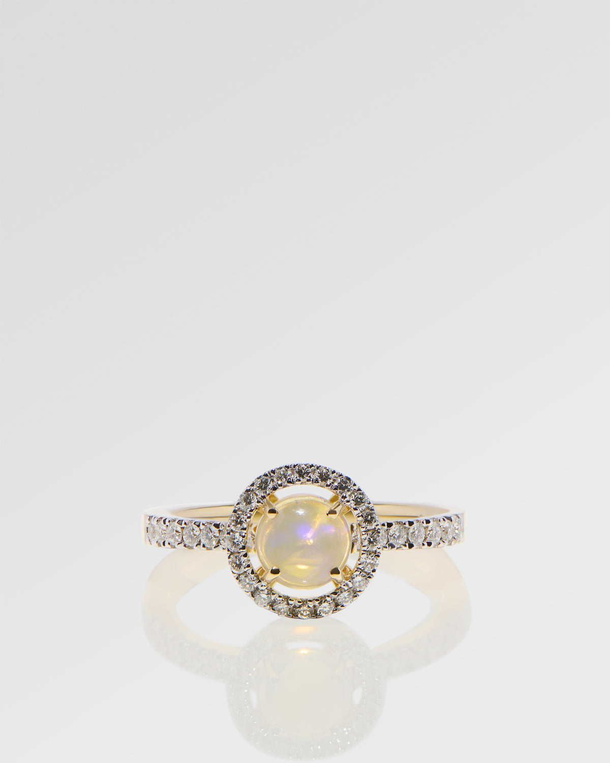 Bague halo de la collection classique Cheal Opal